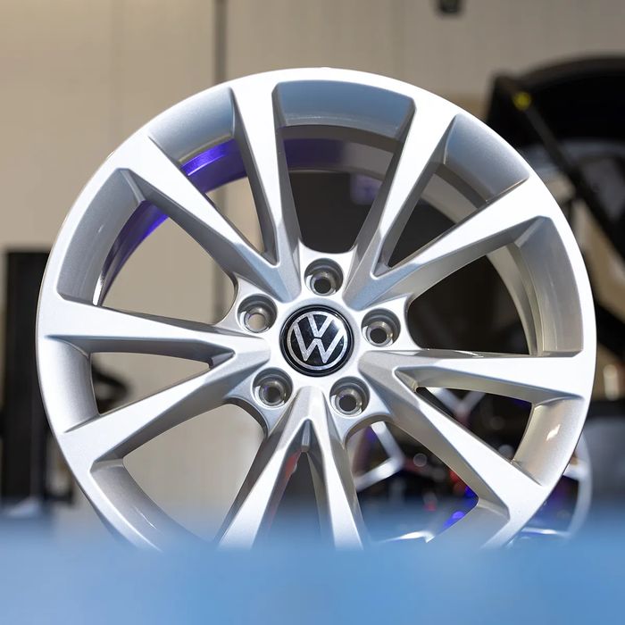 NOWE ORYGINALNE Koła Volkswagen 17" Golf Jetta Beetle Passat CC Arteon