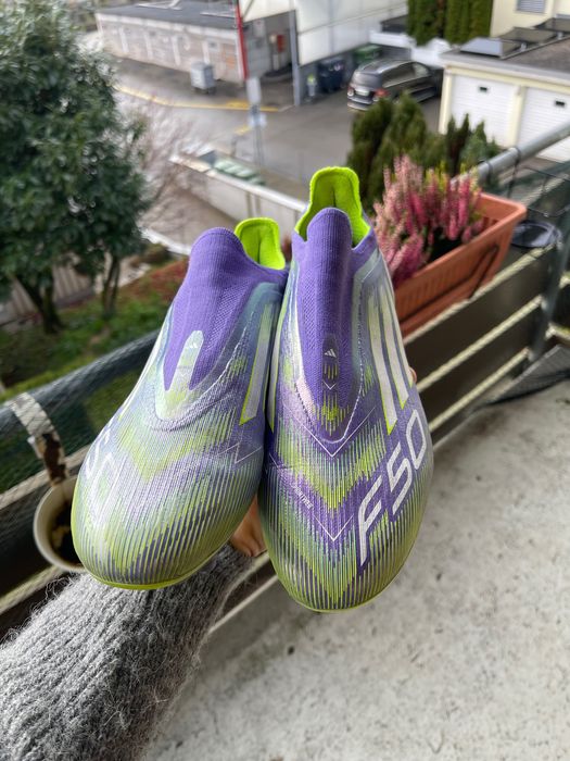Adidas F50 42,5 sem cordões