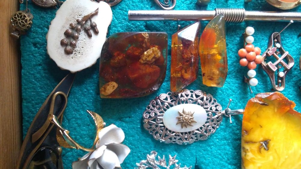 Ozdoby damskie stylowe. Zamienię