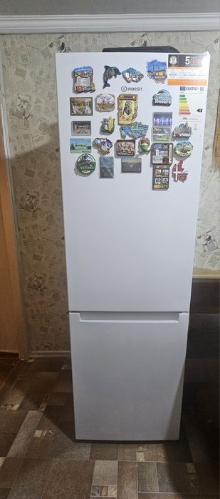 Новий якісний холодильник