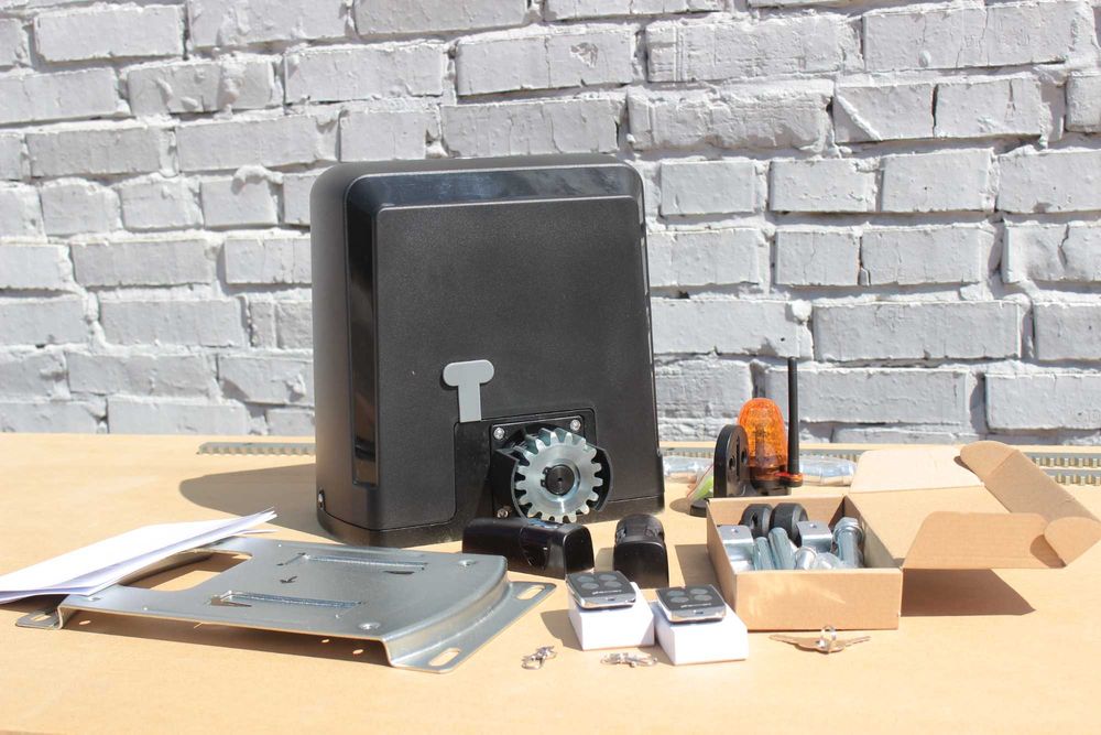 Автоматика для откатных ворот X-Boost ES700 PRO, Двигатель на ворота
