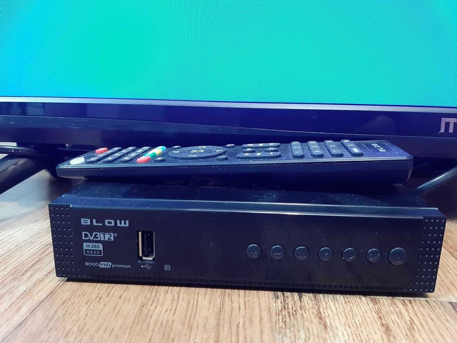 Telewizor Manta Led 40 cali.dekoder dvbt2.uchwyt