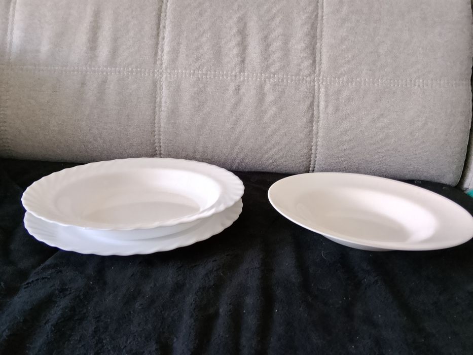 2 duże talerze Arcopal France