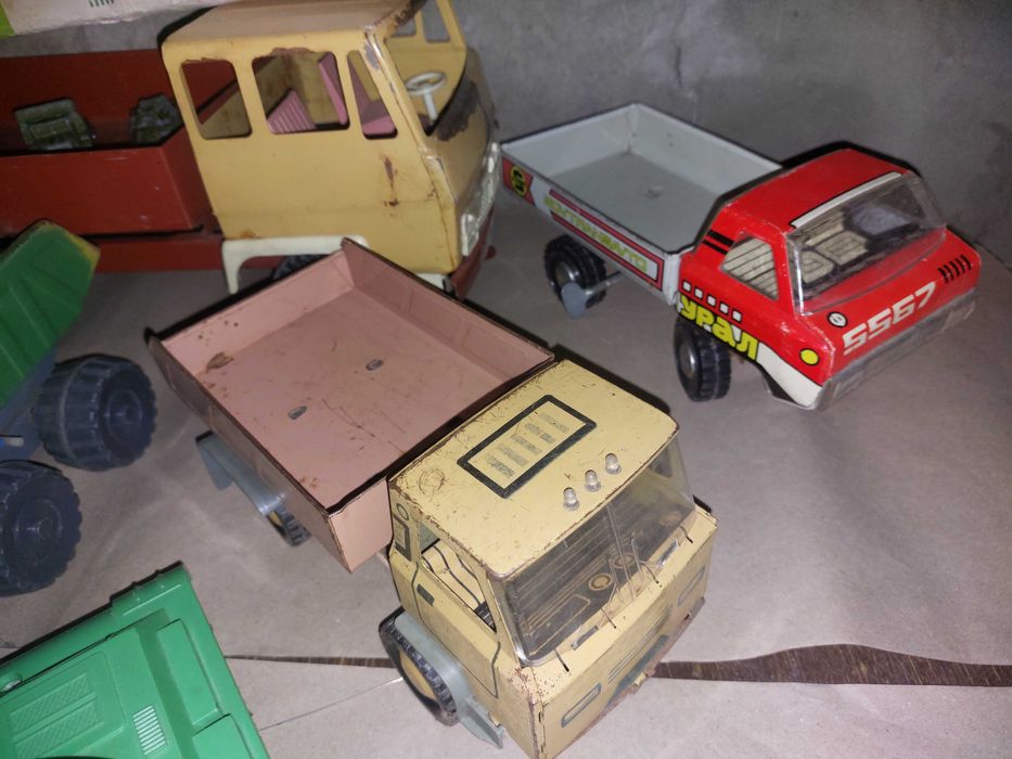 Игрушки машины (машинки) периода СССР.