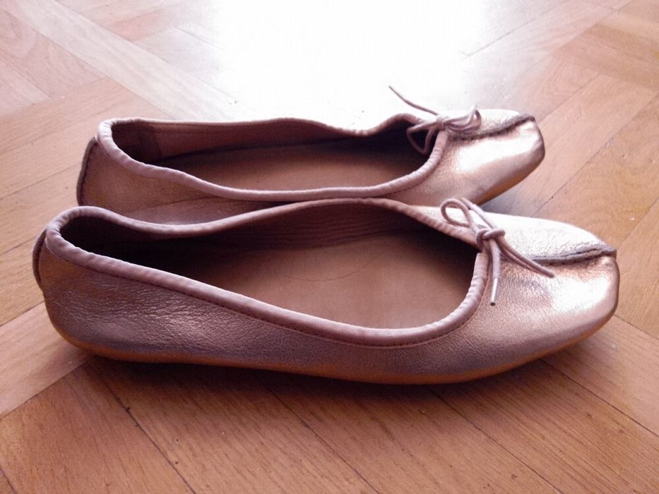 CLARKS Балетки Freckle Ice Золото р.40, 26 см