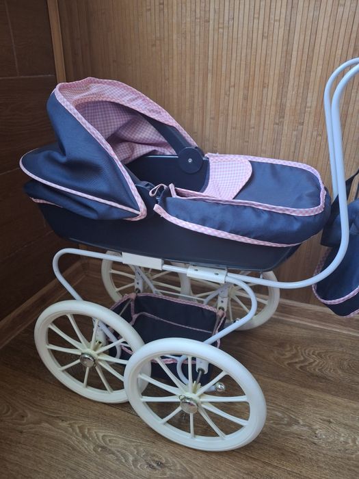 Коляска для ляльок