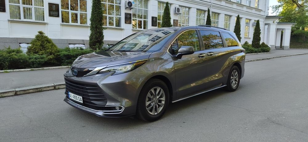 Toyota Sienna 2023