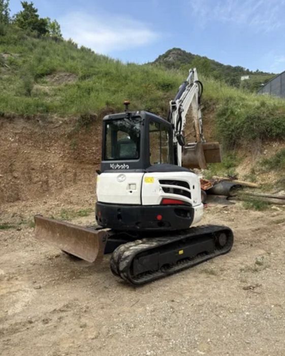 Mini giratoria kubota u 48