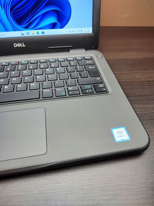 SOLIDNY Dell Latitude 3310 i5-8265U 8GB RAM 256SSD Win11