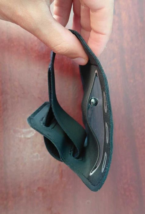 Braçadeira Desportiva para Telemóvel com Bolso (Preta)