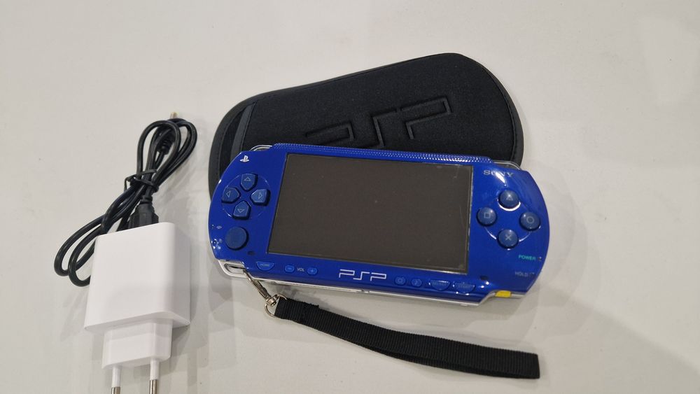 Япония. Sony PSP 64гиг с играми 130шт