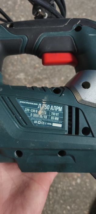 Продам Лобзик Сталь