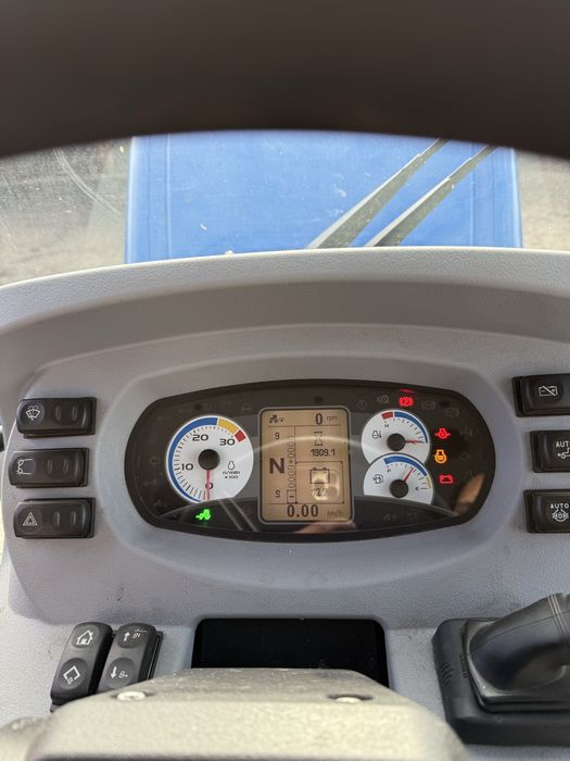 Продам трактор нью холланд