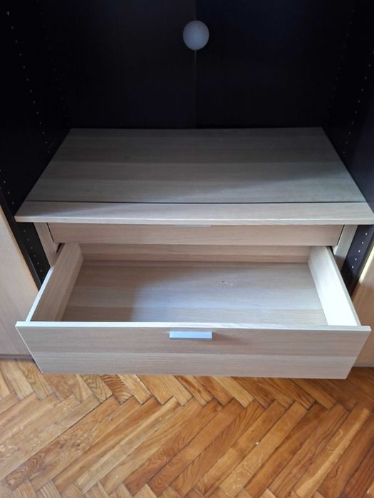 Szafka Ikea z szybą