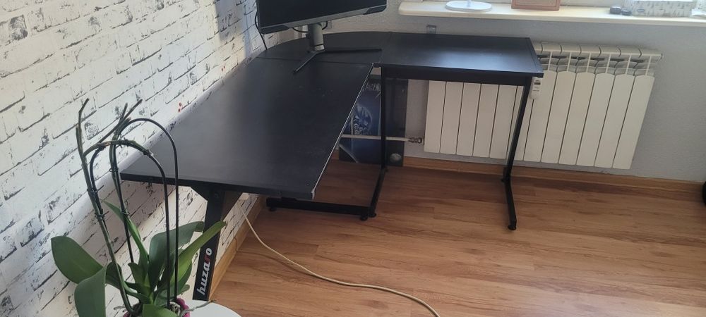 Biurko gamingowe narożne HUZARO