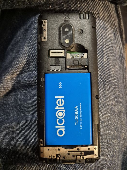 Telemóvel ALCATEL 2003D
