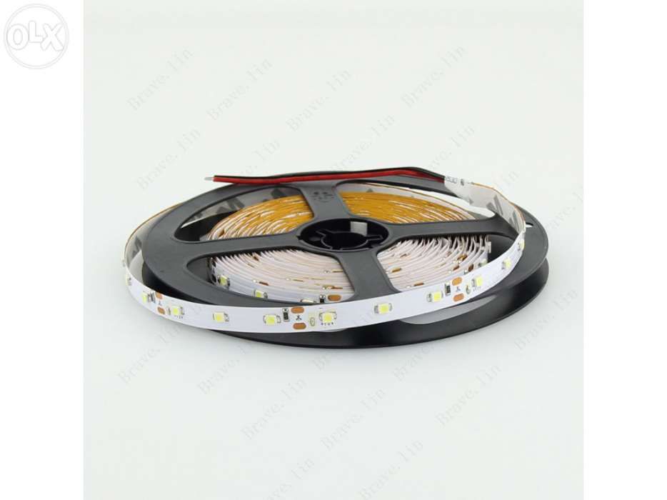 Fita led flexível branco quente 12v- 300 smd - 5 m