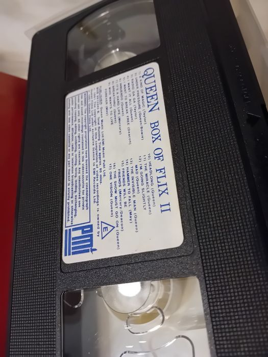 Vhs Duplo Antigo Queen