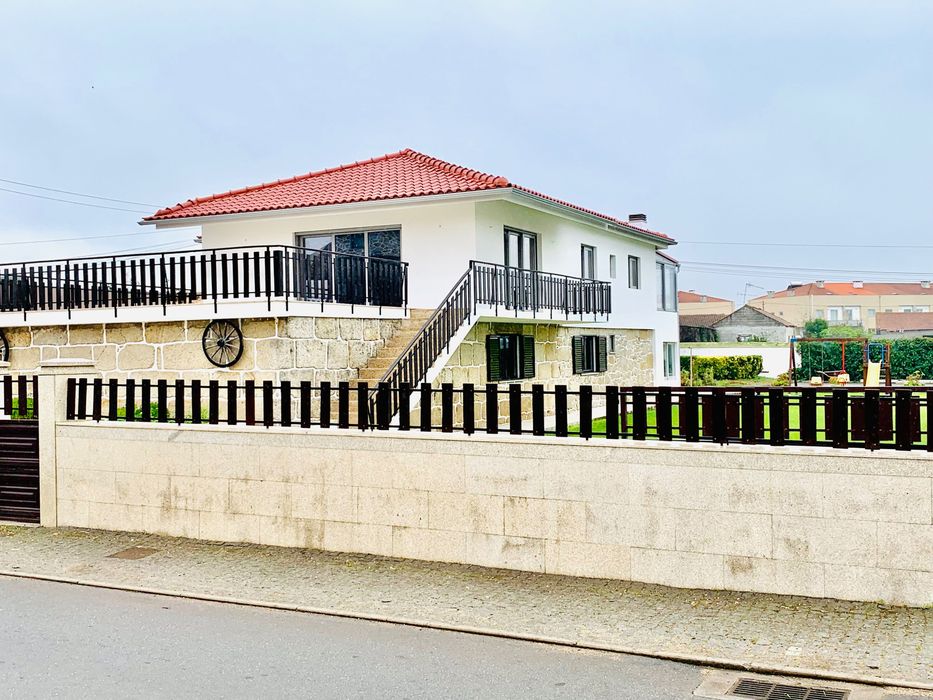 Oportunidade / Moradia T3 / Cidade Esposende