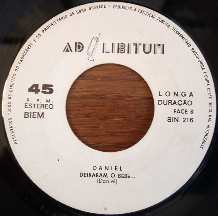 Daniel	- - - - -	O Homem Tétrico	- - - - -	Single