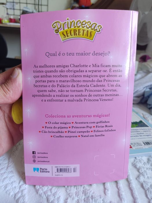 Princesas secretas: o colar mágico