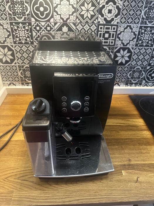 Ekspres  Delongi cappuccino smart
