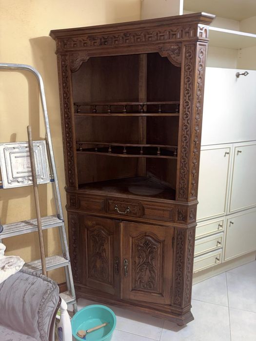 Movel antigo de canto