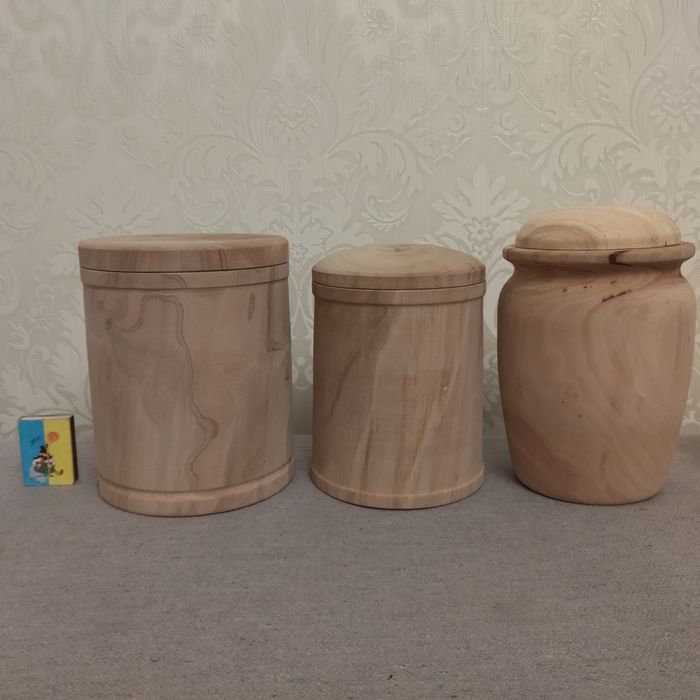 Продам посуду из груши , ясеня для сыпучих на кухне , табака и др.