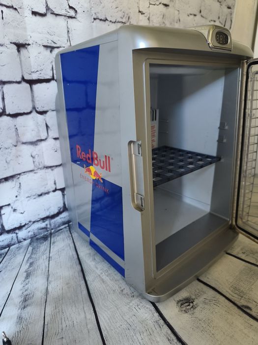 Lodówka Red Bull elta CB 220 ZI Jelcz-Laskowice • OLX.pl