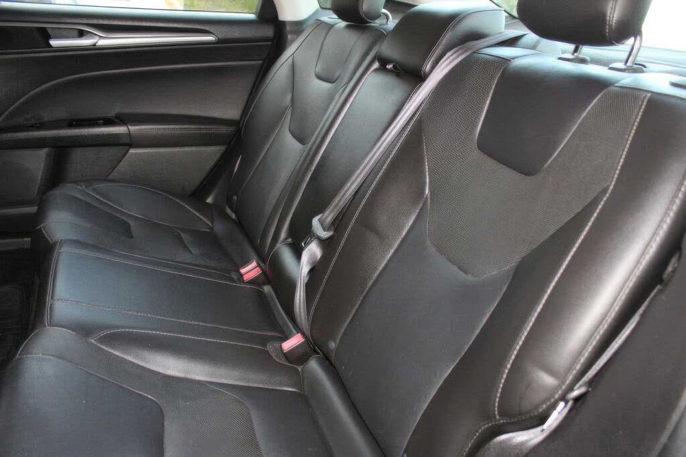 Ford Fusion Titanium      2013