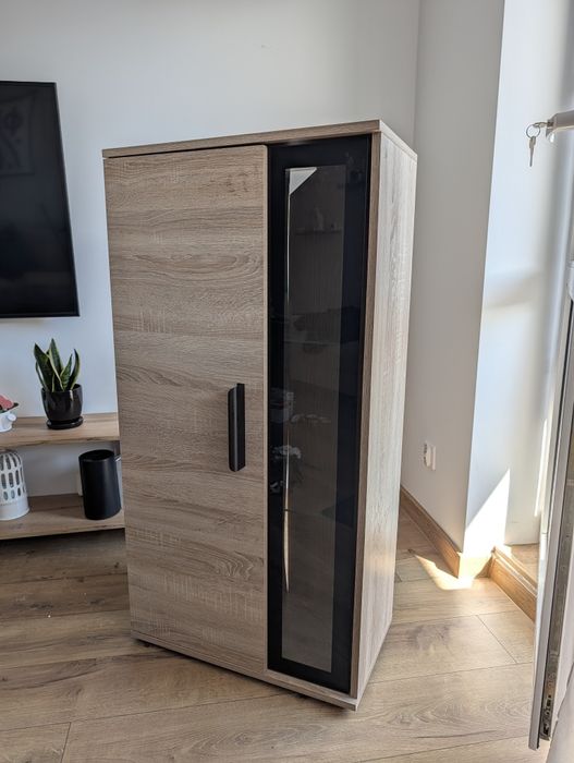 Nowoczesna witryna dąb z czarnym szkłem (60 cm) – OKAZJA!