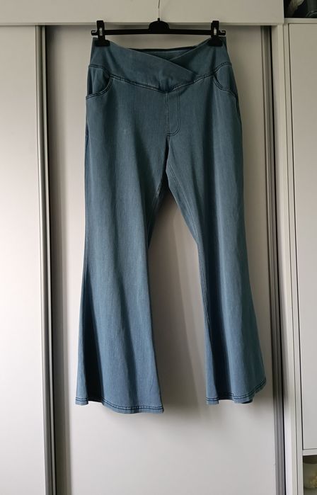 Spodnie jegginsy dzwony damskie rozm.44/46