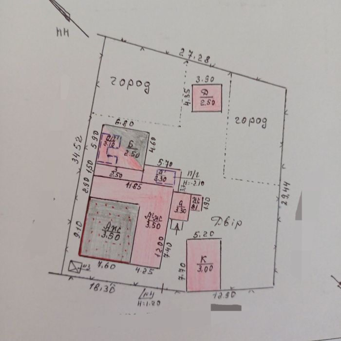 Продаж будинку з жилою літнею кухнею,район сахзаводу
