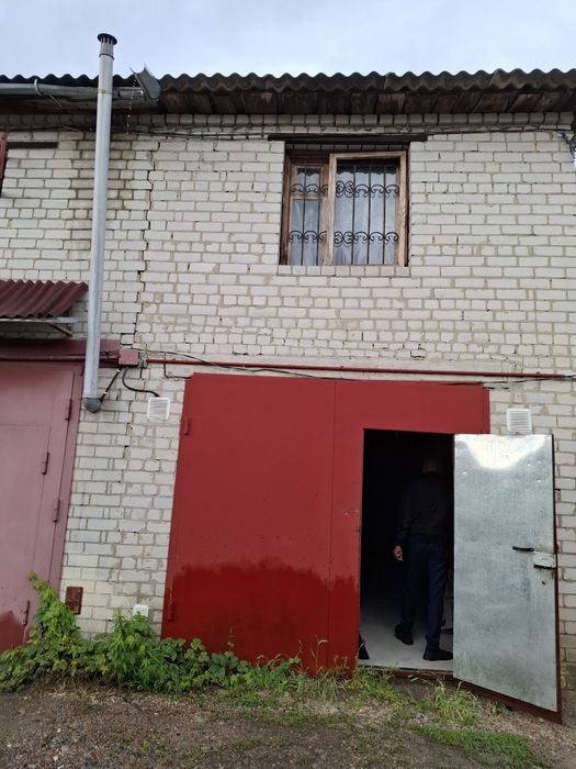 Гараж 2- поверховий оренда