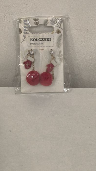 Kolczyki czerwone świąteczne kuleczki (pomponiki) z rękawiczkami