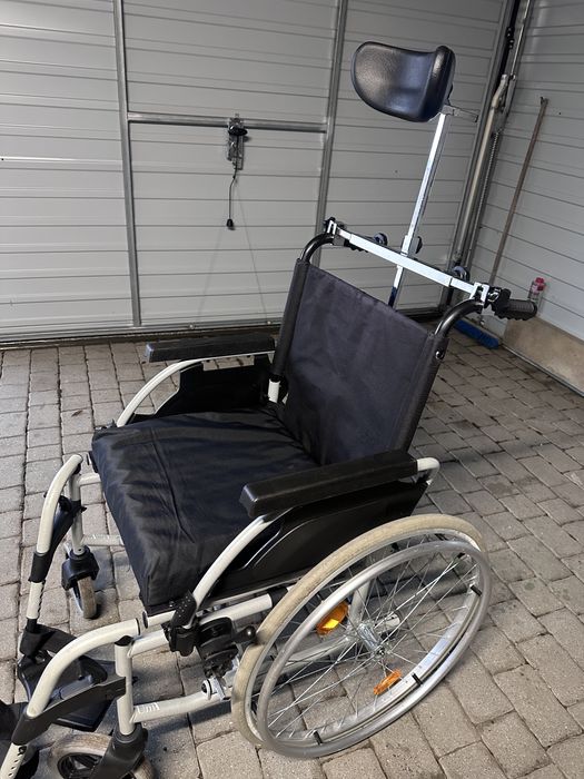 Zagłówek do wózka inwalickiego