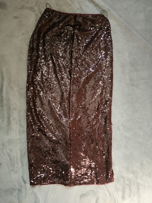 Юбка з паєтками червона