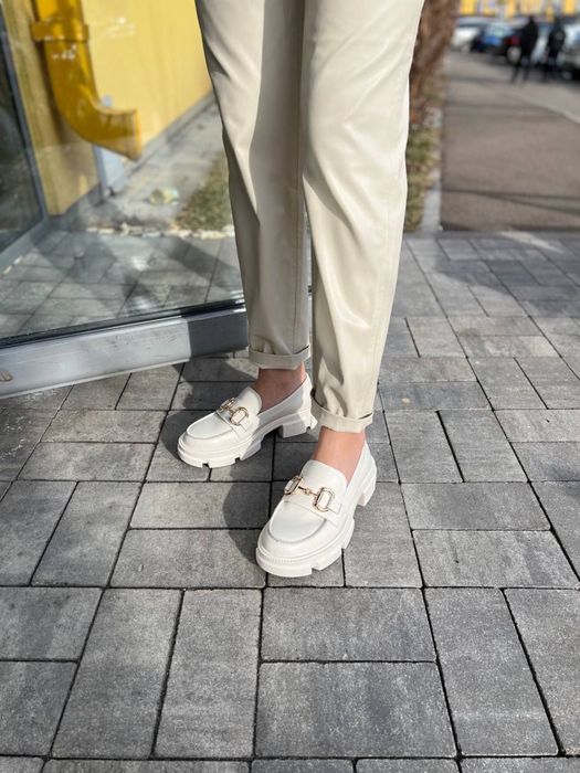 Лофери шкіряні з фурнітурою