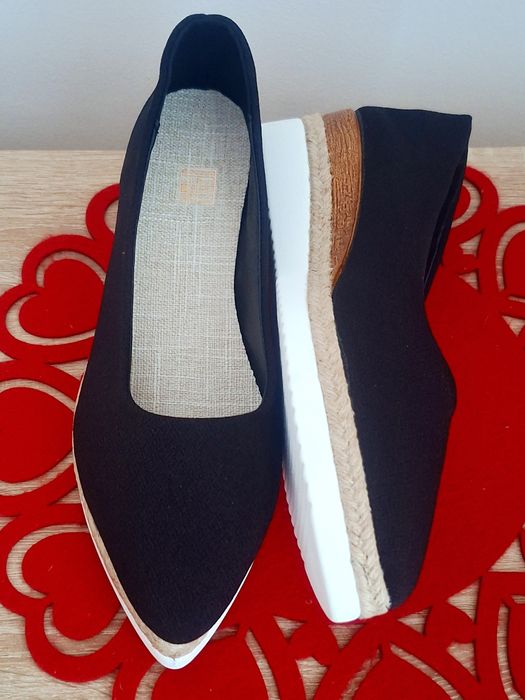 Buty damskie na klinie NOWE rozmiar 44 długość wkładki 28,5cm