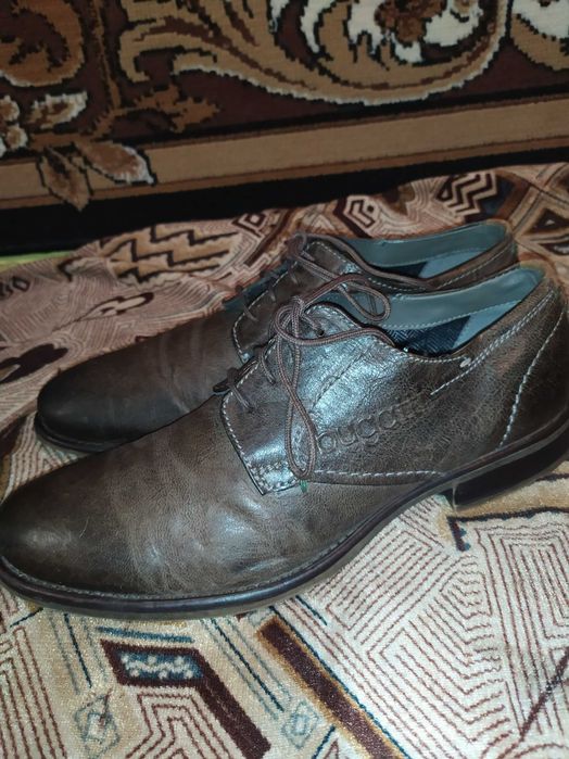 Туфлі чоловічі Bugatti