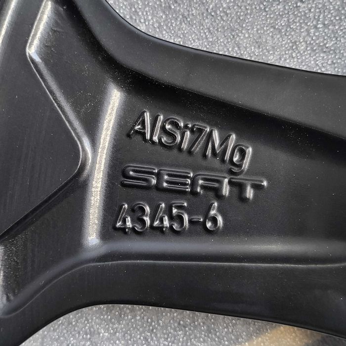 1 sztuka 19"  Cupra Formentor 5FF601025E Oryginał Oryginalna  1 sztuka