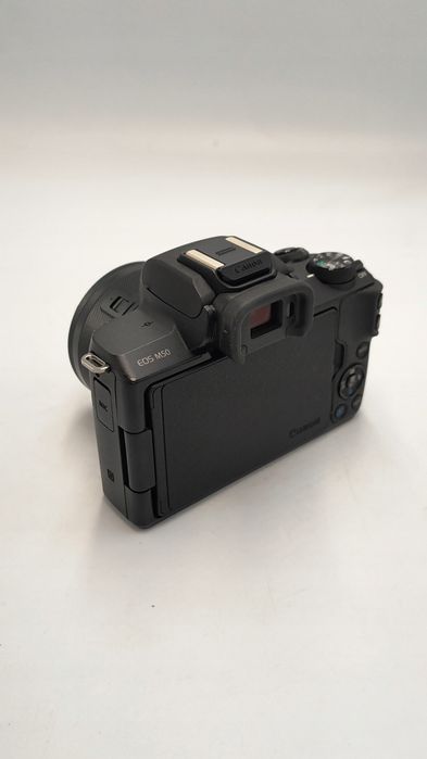 Aparat fotograficzny Canon EOS M50 15-45 STM zadbany + torba