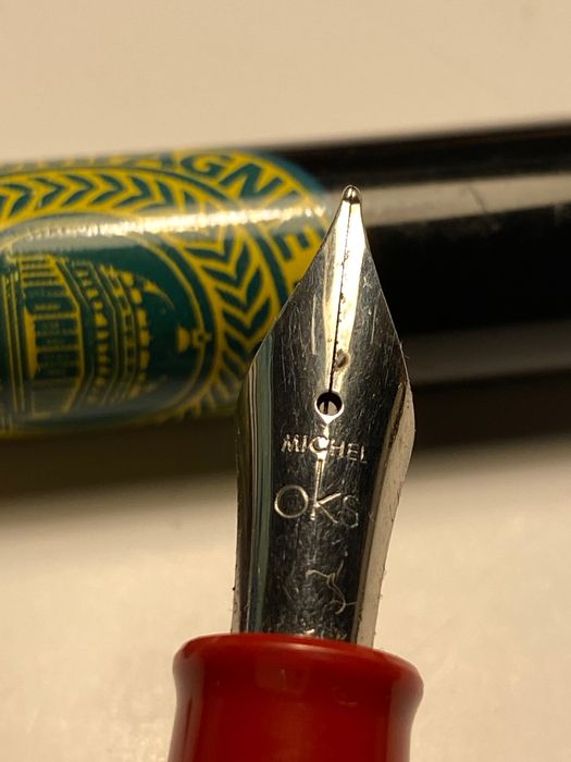 Caneta tinta permanente (aparo)