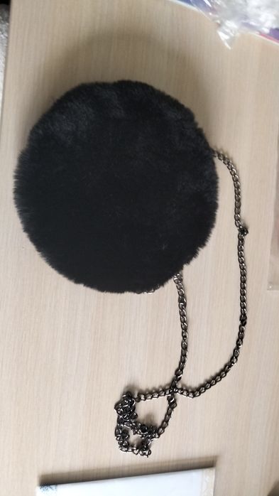 Сумочка, м'яка, пухнаста, із хурта