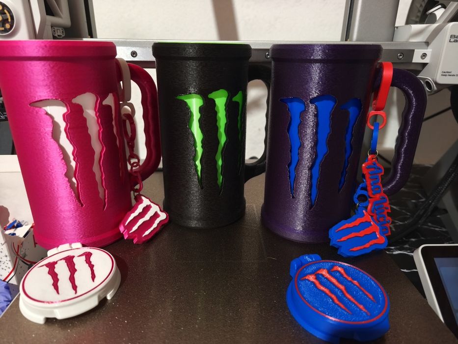 Caneca Monster+acessórios