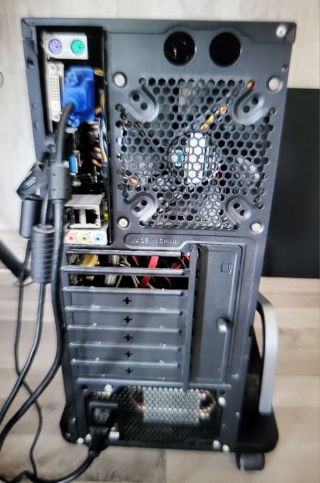 компьютер в сборе установлена Windows 11