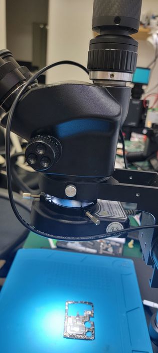 Microscópio Trinocular Eakins c/ Câmara 4K USB-C