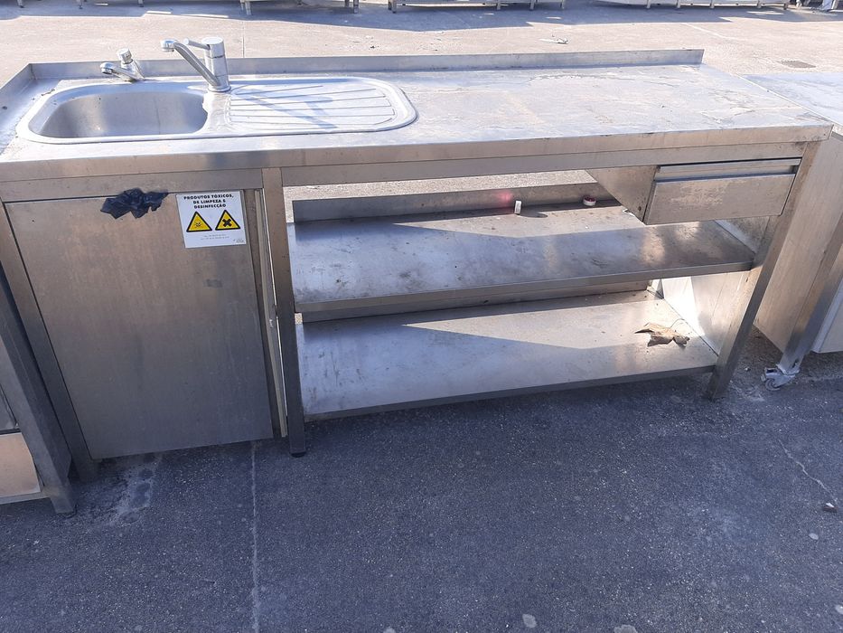 Bancada lava louças cuba esquerda