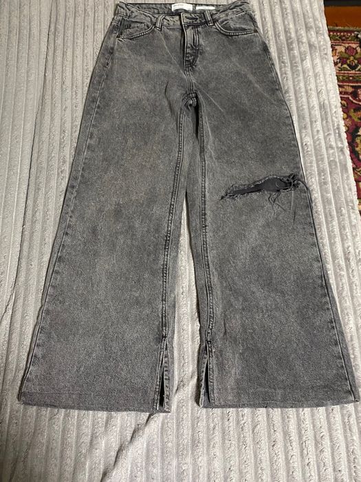 Джинси Bershka (Італія)