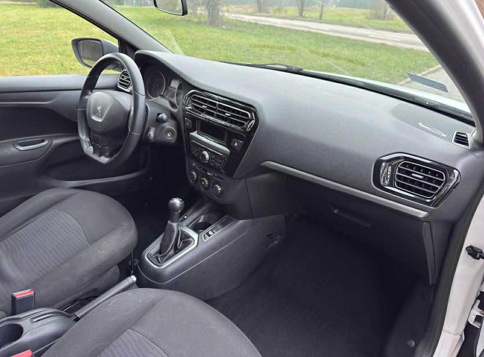 Peugeot 301  Benzyna 1.2 // Klima